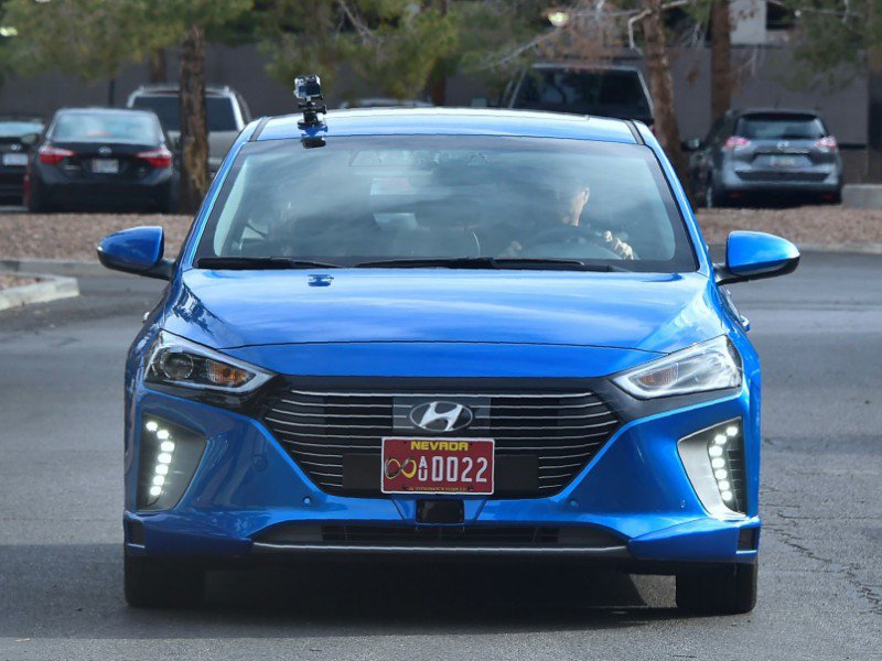 La voiture autonome de Hyundai lors d'un essai à Las Vegas au salon d'électronique CES, le 4 janvier 2017 - Frederic J. BROWN [AFP]