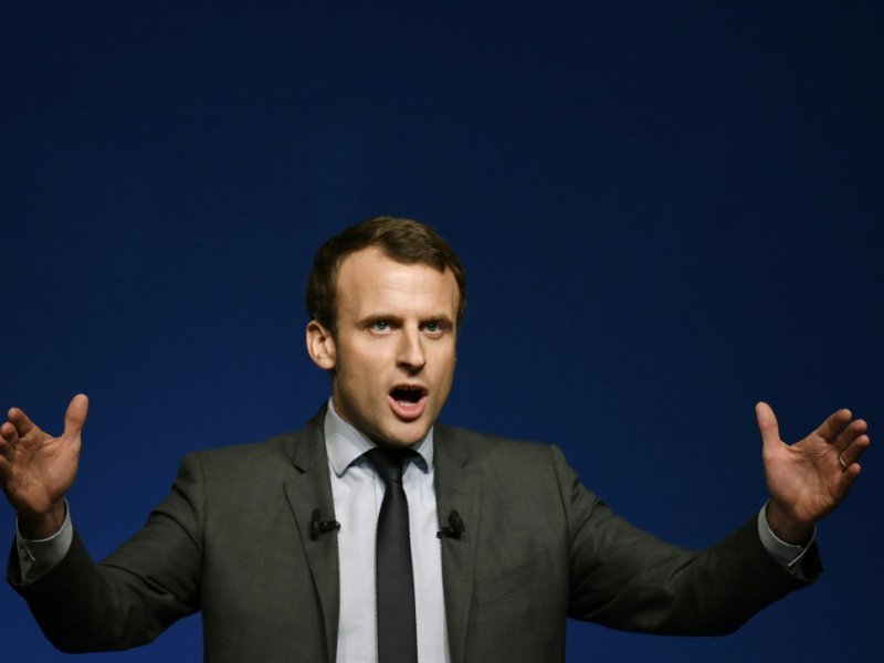 Le candidat à la présidentielle Emmanuel Macron à Nevers, en France, le 6 janvier 2017 - PHILIPPE DESMAZES [AFP]