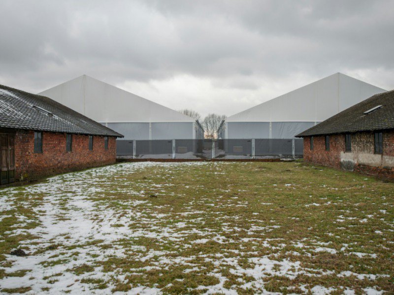 Un bâtiment du camp d'extermination nazi de Auschwitz à Oswiecim en Pologne le 2 décembre 2016 - BARTOSZ SIEDLIK [AFP]
