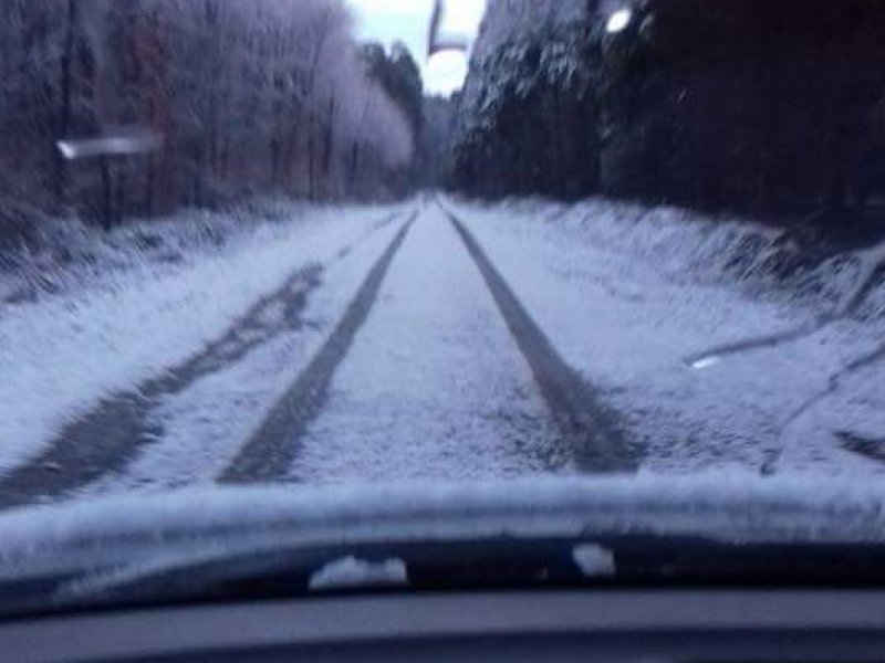 La neige a rendu la circulation difficile dans l'Orne. - Eric Mas