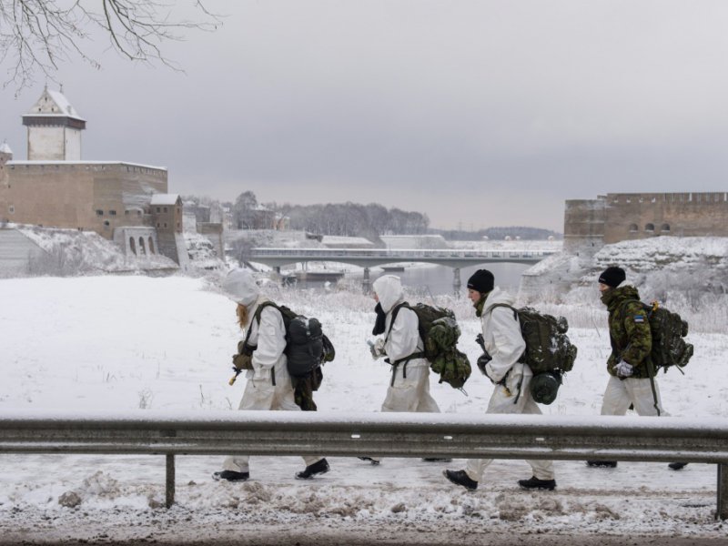 Des paramilitaires s'entraînent à Narva, le 14 janvier 2017 - Raigo Pajula [AFP]
