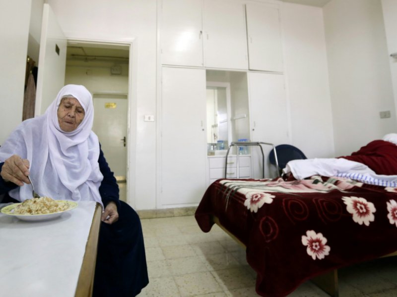 Une Syrienne dans la maison de retraite Dar al-Saada, à Damas, le 8 janvier 2017 - LOUAI BESHARA [AFP]