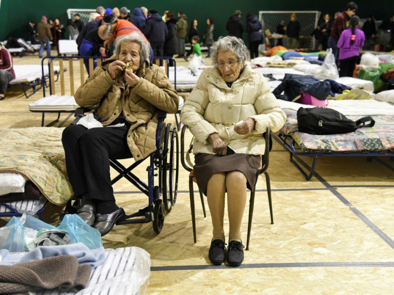 Tente pour les évacués suite au séisme à Montereale, dans le centre de l'Italie, le 18 janvier 2017 - ANDREAS SOLARO [AFP]