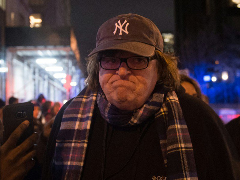Michael Moore lors d'une 
manifestation contre Donald Trump le 19 janvier 2017 à New Yok - Bryan R. Smith [AFP]