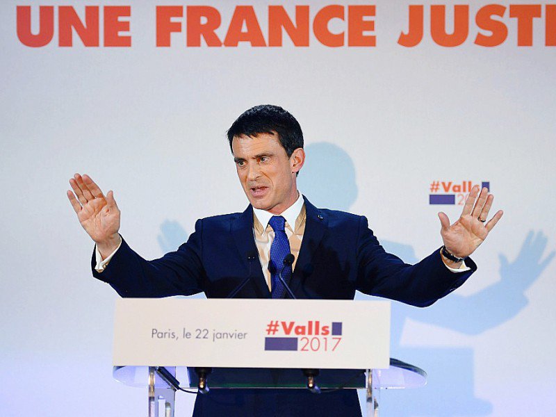 Manuel Valls au soir du premier tour de la primaire du PS, le 22 janvier 2017 à Paris - Eric FEFERBERG [AFP]