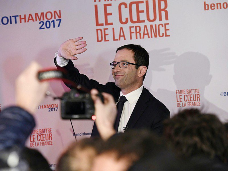 Benoît Hamon à son QG de campagne au soir du premier tour de la primaire du PS, le 22 janvier 2017 à Paris - bertrand GUAY [AFP]