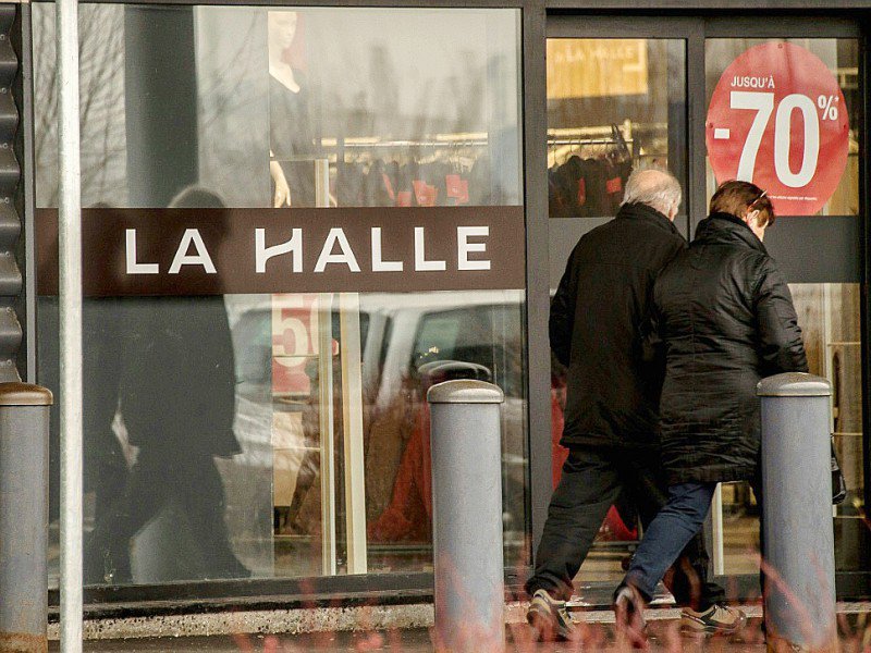 Un magasin de l'enseigne LA Halle à Bailleul (nord), le 23 janvier 2017 - PHILIPPE HUGUEN [AFP/Archives]
