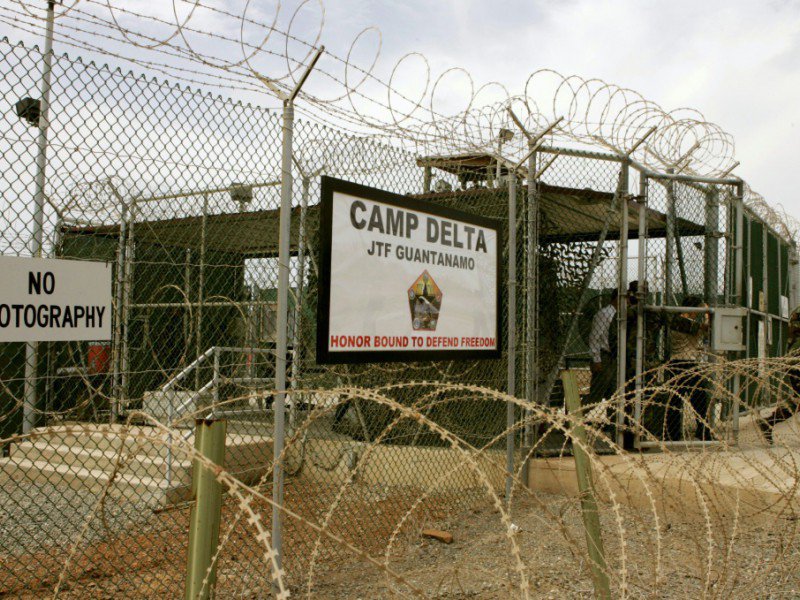 L'entrée du camp Delta à la prison de Guantanamo, le 23 août 2004 à Cuba - MARK WILSON [POOL/AFP/Archives]