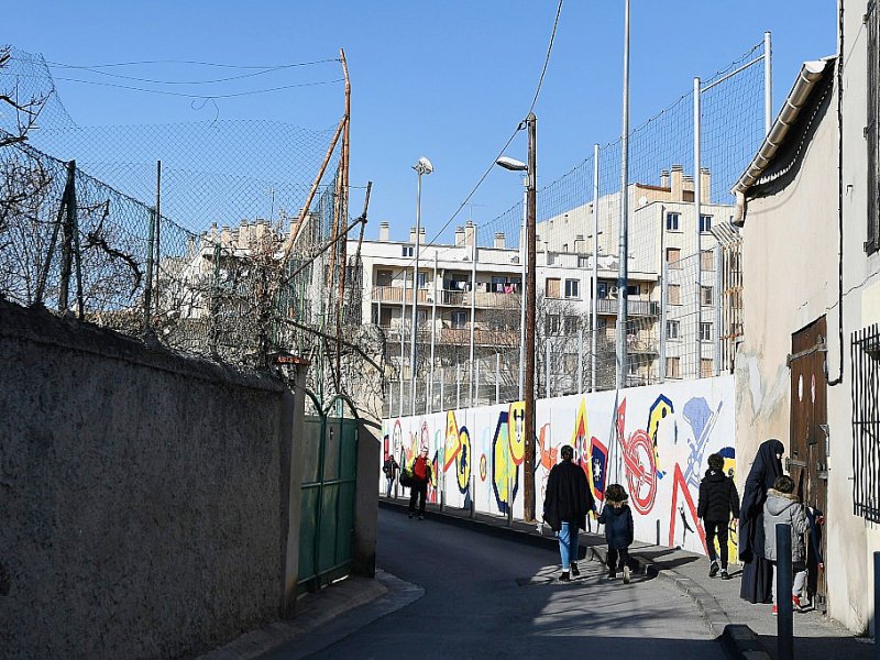 Le 3ème arrondissement de la cité phocéenne, quartier le plus pauvre de France, le 24 janvier 2017 à Marseille - ANNE-CHRISTINE POUJOULAT [AFP]