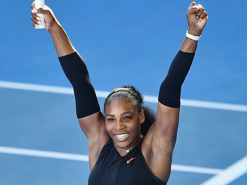 L'Américaine Serena Williams savoure sa victoire face à la Croate Mirjana Lucic-Baroni en demi-finales de l'Open d'Australie, le 26 janvier 2017 à Melbourne - PETER PARKS [AFP]