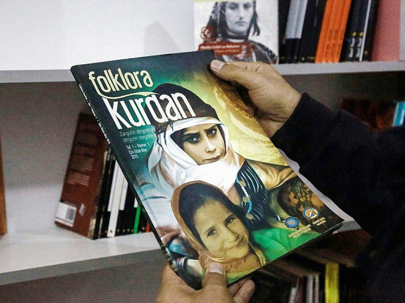 Les régions kurdes ont assisté à un renouveau culturel depuis 2012, qui a donné naissance à plusieurs associations et magazines. - DELIL SOULEIMAN [AFP]