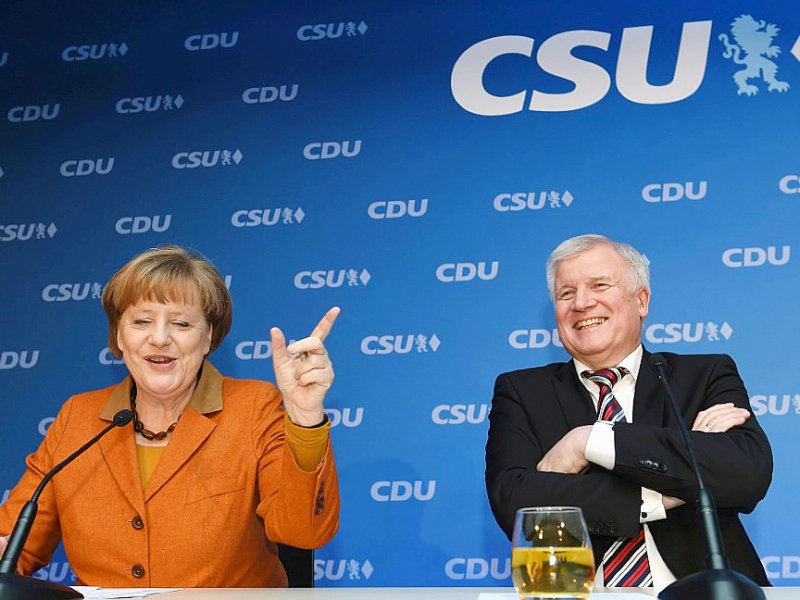 Angela Merkel avec le chef des conservateurs bavarois (CSU) Horst Seehofer, le 6 février 2017 - Christof STACHE [AFP]