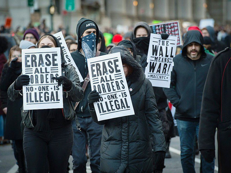 Manifestation contre le décret anti-immigration de Trump, le 29 janvier à Washington - Bryan R. Smith [AFP]