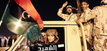 Des milliers de Libyens célèbrent le 6e anniversaire de la révolution, le 17 février 2017 à Benghazi - Abdullah DOMA [AFP]