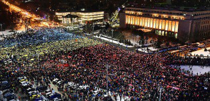Manifestation contre l'assouplissement de la législation anticorruption. le 12 février 2017 à Bucarest - Daniel MIHAILESCU [AFP/Archives]