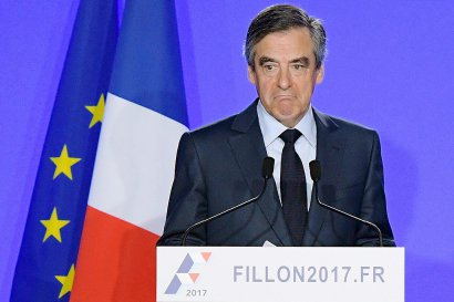 François Fillon lors de sa déclaration à la presse le 1er mars 2017 à son QG de campagne à Paris - Christophe ARCHAMBAULT [AFP]