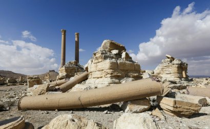 Des colonnes brisées sur le site de la cité antique de Palmyre, le 4 mars 2017 en Syrie - Louai Beshara [AFP]