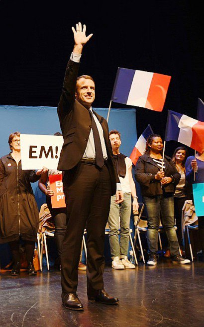 Emmanuel Macron en meeting à Talence près de Bordeaux le 9 mars 2017 - Mehdi FEDOUACH [AFP]