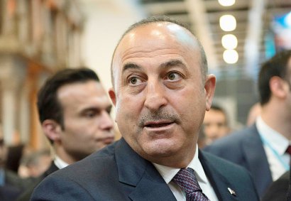 Le ministre des Affaires étrangères turc, Mevlut Cavusoglu, le 8 mars 2017  à Berlin - Steffi LOOS [AFP]