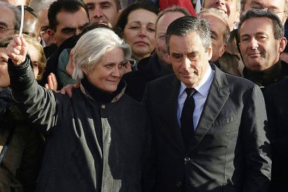 Penelope et François Fillon lors du rassemblement du Trocadéro le 5 mars 2017 à Paris - GEOFFROY VAN DER HASSELT [AFP/Archives]