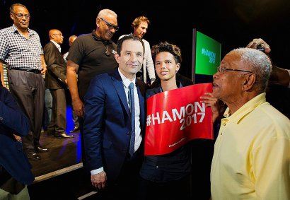 Le candidat socialiste à la présidentielle Benoît Hamon le 12 mars 2017 à Fort-de-France - Lionel CHAMOISEAU [AFP]
