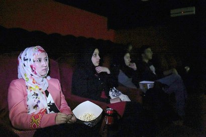 Des AfghaneS au cinéma Galaxy le 4 novembre 2016 à Kaboul - SHAH MARAI [AFP]