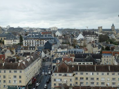 Vue imprenable sur les toits de Caen - Dorine Goth