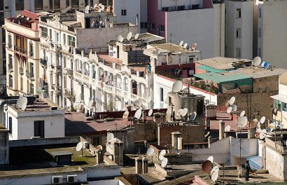 Sur les toits d'immeubles au centreèville de Casablanca, le 15 février 2017 - FADEL SENNA [AFP]