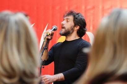Pablo Villafranca en showcase aux Rives de l'Orne à Caen. - Maxence Gorréguès