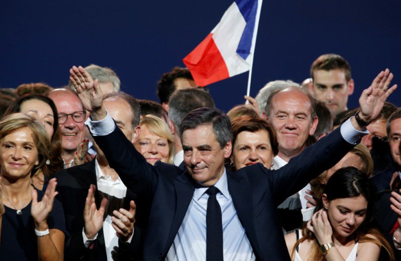 François Fillon au meeting Porte de Versailles, le 9 avril 2017 - GEOFFROY VAN DER HASSELT [AFP]