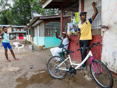 Dans le quartier Matine-Leblond à Cayenne, en Guyane le 31 mars 2017, le quotidien est ralenti par les barrages - jody amiet [AFP/Archives]