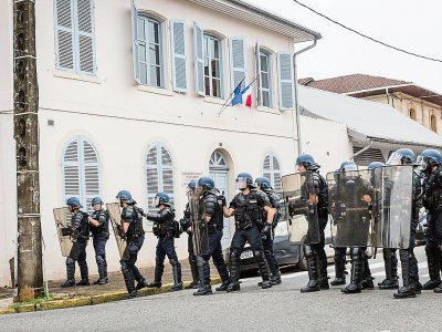 Des forces de l'ordre à Cayenne le 7 avril 2017 en Guyane - jody amiet [AFP/Archives]