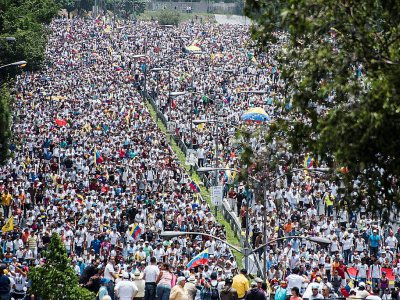 La Marche des opposants au gouvernement vénézuélien de Nicolas Maduro le 19 avril 2017 à Caracas - Carlos Becerra [AFP]