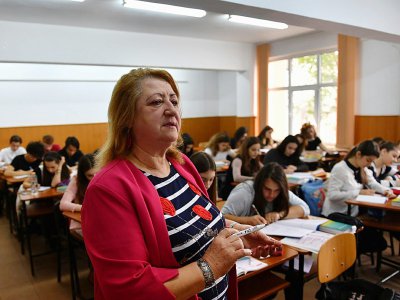 Un cours du latin à Pitesti, en Roumanie où étudier la langue de Jules César est aujourd'hui obligatoire au collège en troisième, le 6 avril 2017 - Daniel MIHAILESCU [AFP]