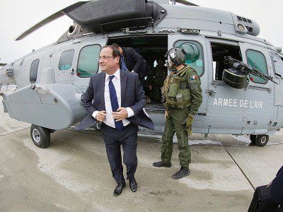 François Hollande arrivant à Kaboul, le 25 mai 2012 - JOEL SAGET [POOL/AFP/Archives]