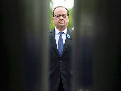 Le président François François Hollande à Paris, le 8 mai 2017 - JULIEN DE ROSA [POOL/AFP/Archives]