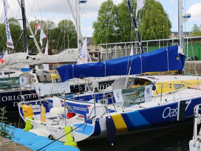 Les bateaux en place dans le port de Caen pour le départ de la NCR 2017. - Léa Quinio