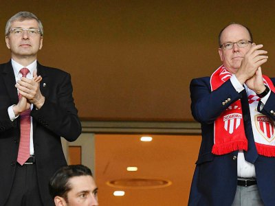 Le président et le prince de Monaco : Dmitry Rybolovlev et Albert II, le 14 mai 2017 au Stade Louis-II - YANN COATSALIOU [AFP]
