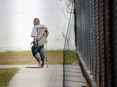 Un prisonnier dans la prison de Reynosa, dans l'Etat de Tamaulipas, au Mexique, le 24 mai 2017 - Julio Cesar AGUILAR [AFP]