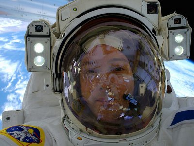 L'astronaute français Thomas Pesquet prend un selfie dans l'espace, le 13 janvier 2017 - Thomas PESQUET [ESA/NASA/AFP/Archives]