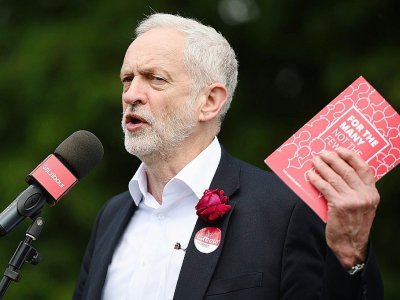 Jeremy Corbyn, du Labour, parti d'opposition fait une déclaration lors d'un meeting de campagne pour les législatives, le 7 juin 2017à Jalton, dans le nord-ouest du pays - Oli SCARFF [AFP]
