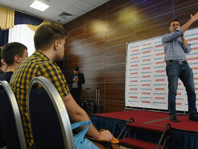 L'opposant russe Alexeï Navalny en campagne à Tver à 150 km de Moscou, le 29 mai 2017 - Vasily MAXIMOV [AFP]