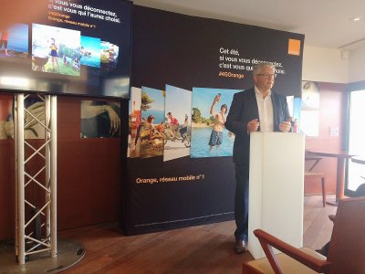 Marc Maouche, délégué régional Orange Normandie, présente les investissements 4G dans la région. - Sarah Saltiel-Ragot