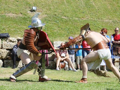 des combats de gladiateurs au programme des Juliobonales 2017 à Lilebonne - ville de Lillebonne