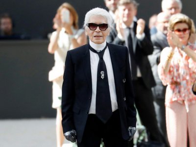 Le couturier allemand de la maison Chanel Karl Lagerfeld à Paris, le 4 juillet 2017 - Patrick KOVARIK [AFP]