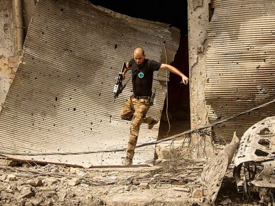 Un membre des forces d'élite du contre-terrorisme (CTS) dans la vieille ville de Mossoul le 5 juillet 2017 - Fadel SENNA [AFP]