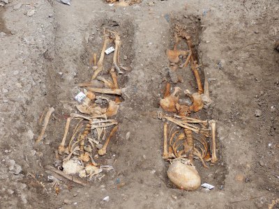 Grâce à la qualité de la terre, les squelettes sont très bien conservés et pourraient apporter de nombreuses réponses aux scientifiques. - Aurélien Delavaud
