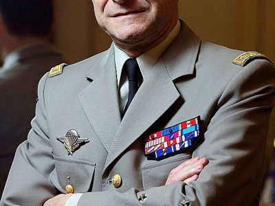 Le général Pierre de Villiers le 17 janvier 2014 dans son bureau à Paris - Joël SAGET [AFP/Archives]
