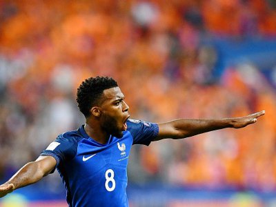 Le milieu de terrain français Thomas Lemar célèbre son but contre les Pays-Bas, le 31 août 2017 au Stade de France - FRANCK FIFE [AFP]