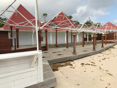 La plage de Nikki à Saint-Barthélemy, le 5 septembre 2017, à l'approche de l'ouragan Irma - Olivier Toussaint [AFP]